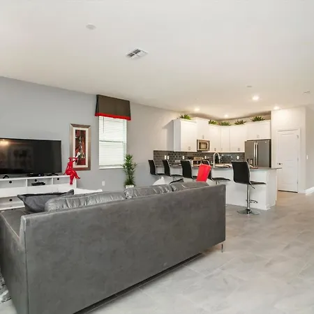 641Pbeach Amazing Champions Gate 8 Bedroom 5 Bed